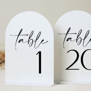 White Arch Acrylic Table Numbers 1-20 with Stands, 5"x7"